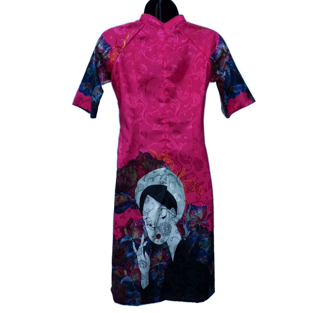 Ao Dai Top Pink Multi Small Figural Peaceful Woman Graphic Artsy Tunic